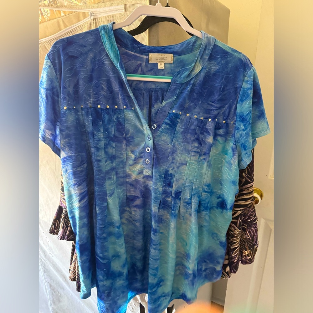 Shannon Ford New York XL Blue blouse silky type